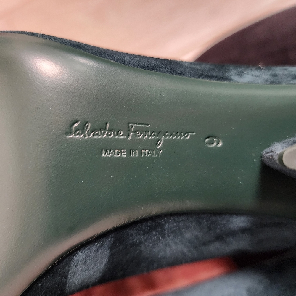 Ferragamo viva pumps - Picture 8 of 16